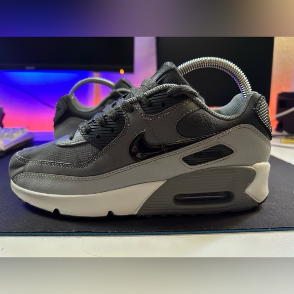 Nike Air Max 90 LTR GS - Picture 5 of 9